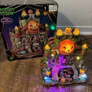 Lemax Spooky Town 2022 CRYPT OF THE LOST PUMPKIN SOULS #25841 NRFB Lighted *